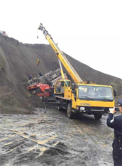 上城区上犹道路救援